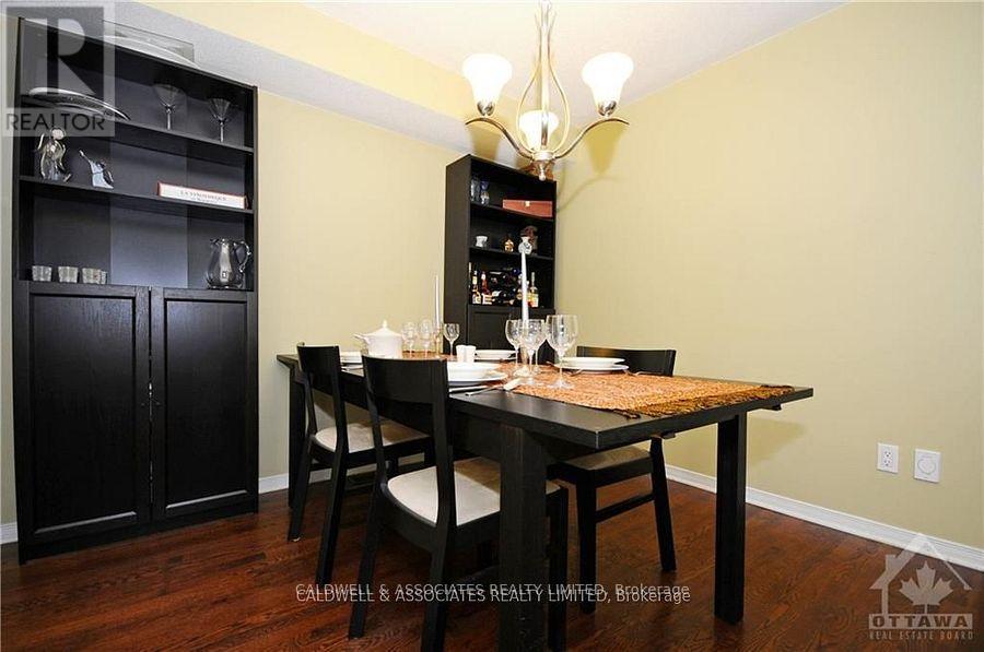 220 Freedom Private, Ottawa, Ontario  K1G 6W2 - Photo 6 - X12409851