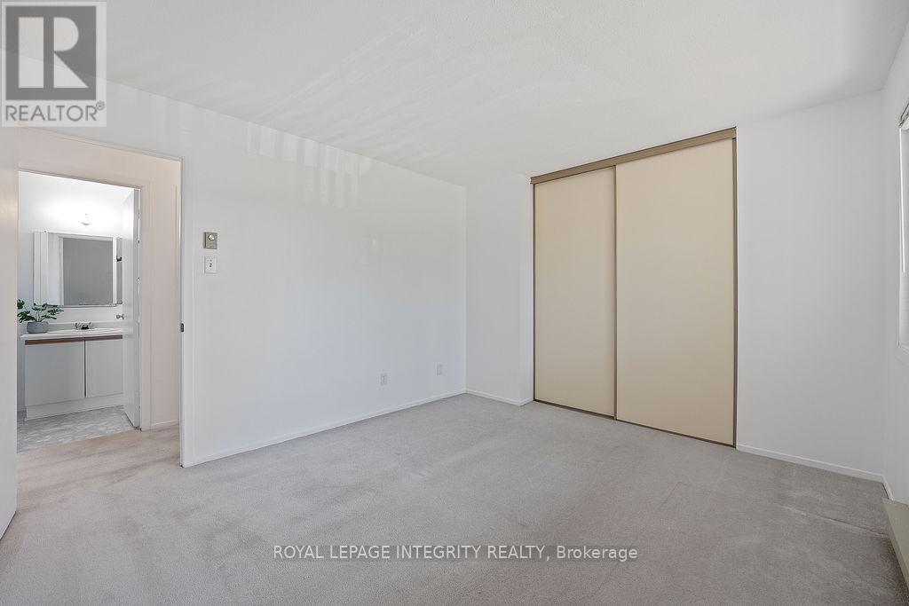 206 - 212 Viewmount Drive, Ottawa, Ontario  K2E 7X2 - Photo 23 - X12409912