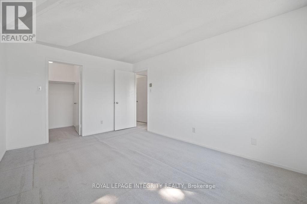 206 - 212 Viewmount Drive, Ottawa, Ontario  K2E 7X2 - Photo 26 - X12409912