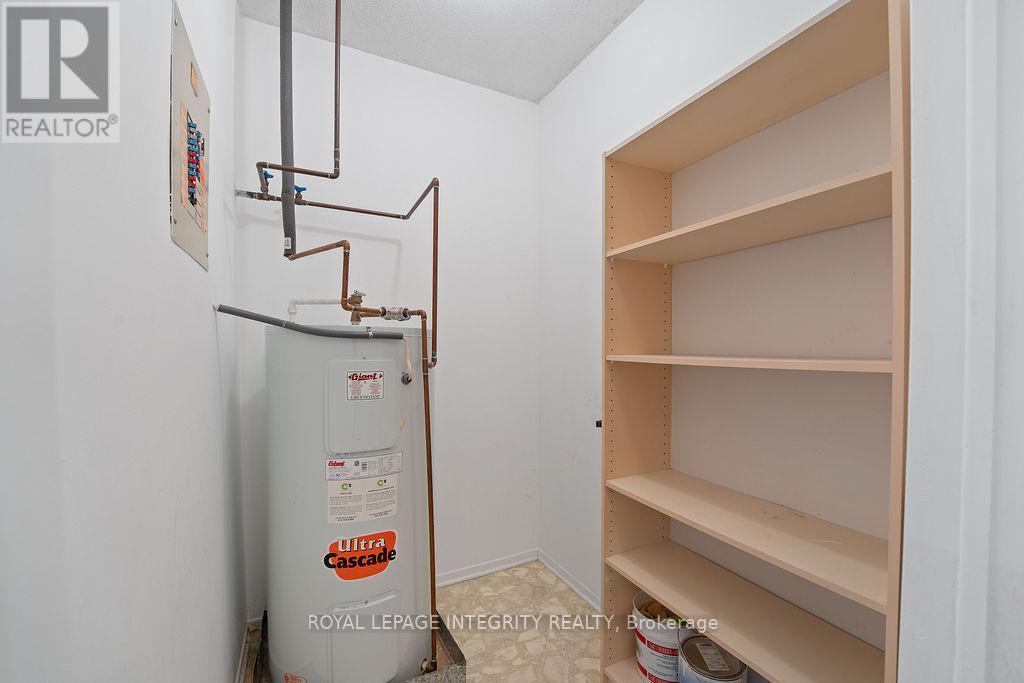 206 - 212 Viewmount Drive, Ottawa, Ontario  K2E 7X2 - Photo 29 - X12409912