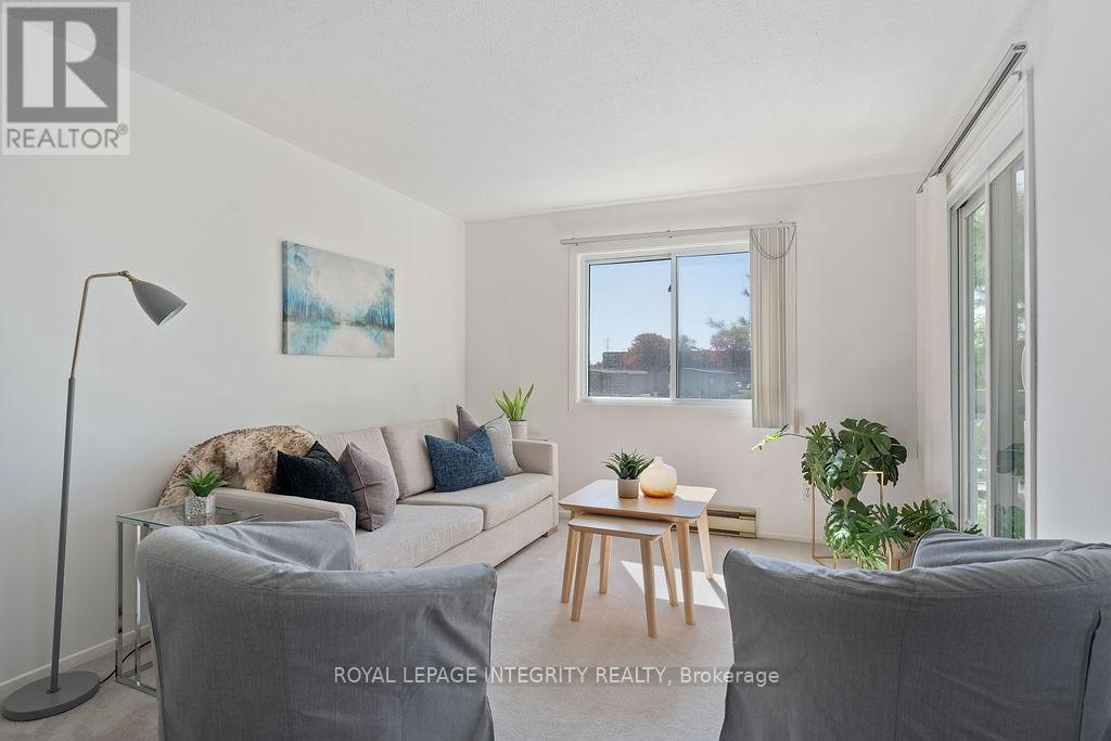 206 - 212 Viewmount Drive, Ottawa, Ontario  K2E 7X2 - Photo 6 - X12409912