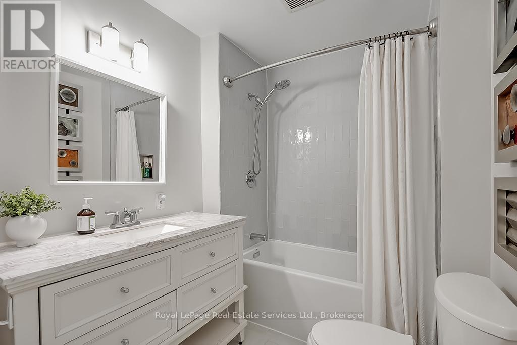 23 Lorne Avenue, Hamilton (Ancaster), Ontario  L9G 2X6 - Photo 19 - X12409939