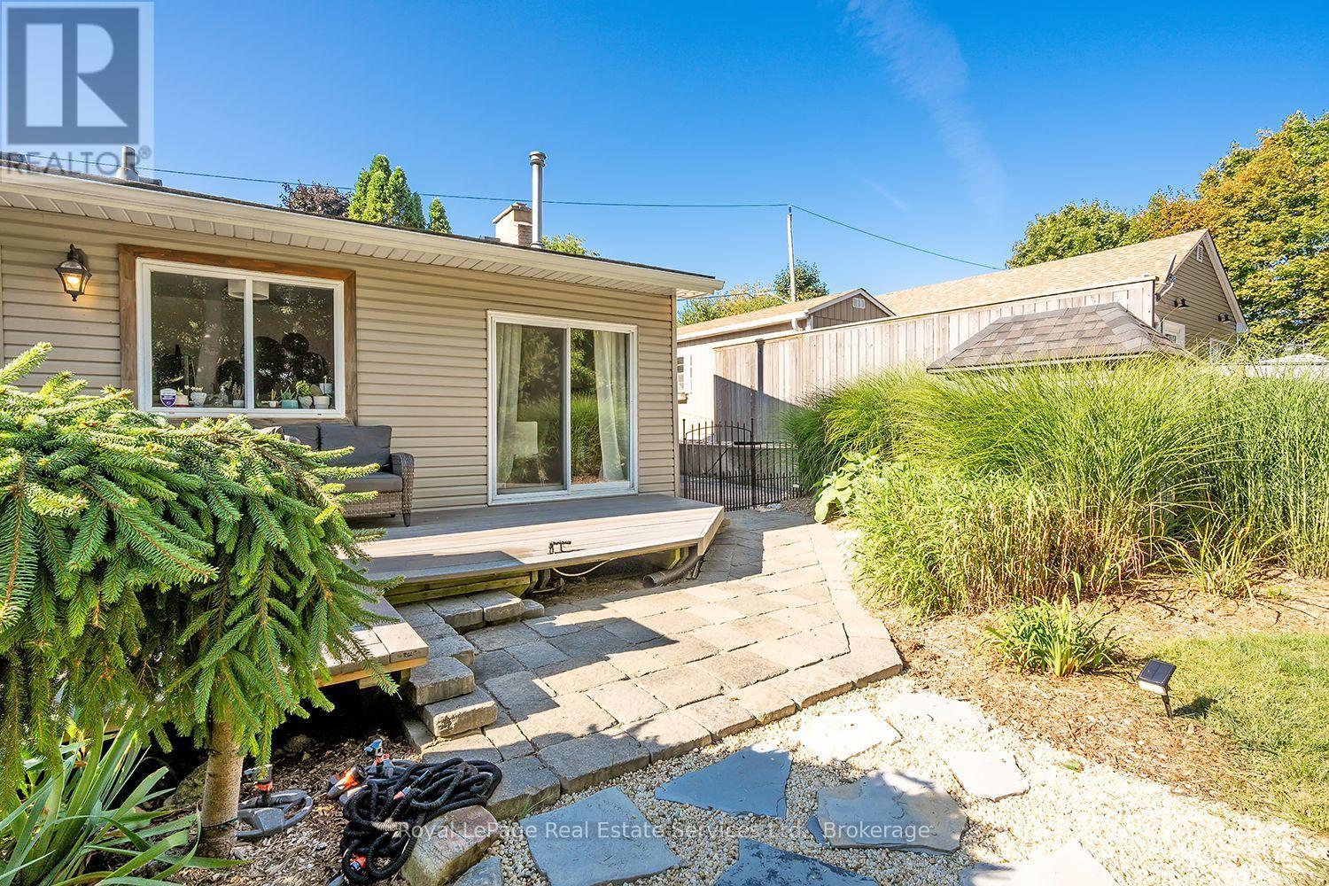 23 Lorne Avenue, Hamilton (Ancaster), Ontario  L9G 2X6 - Photo 32 - X12409939