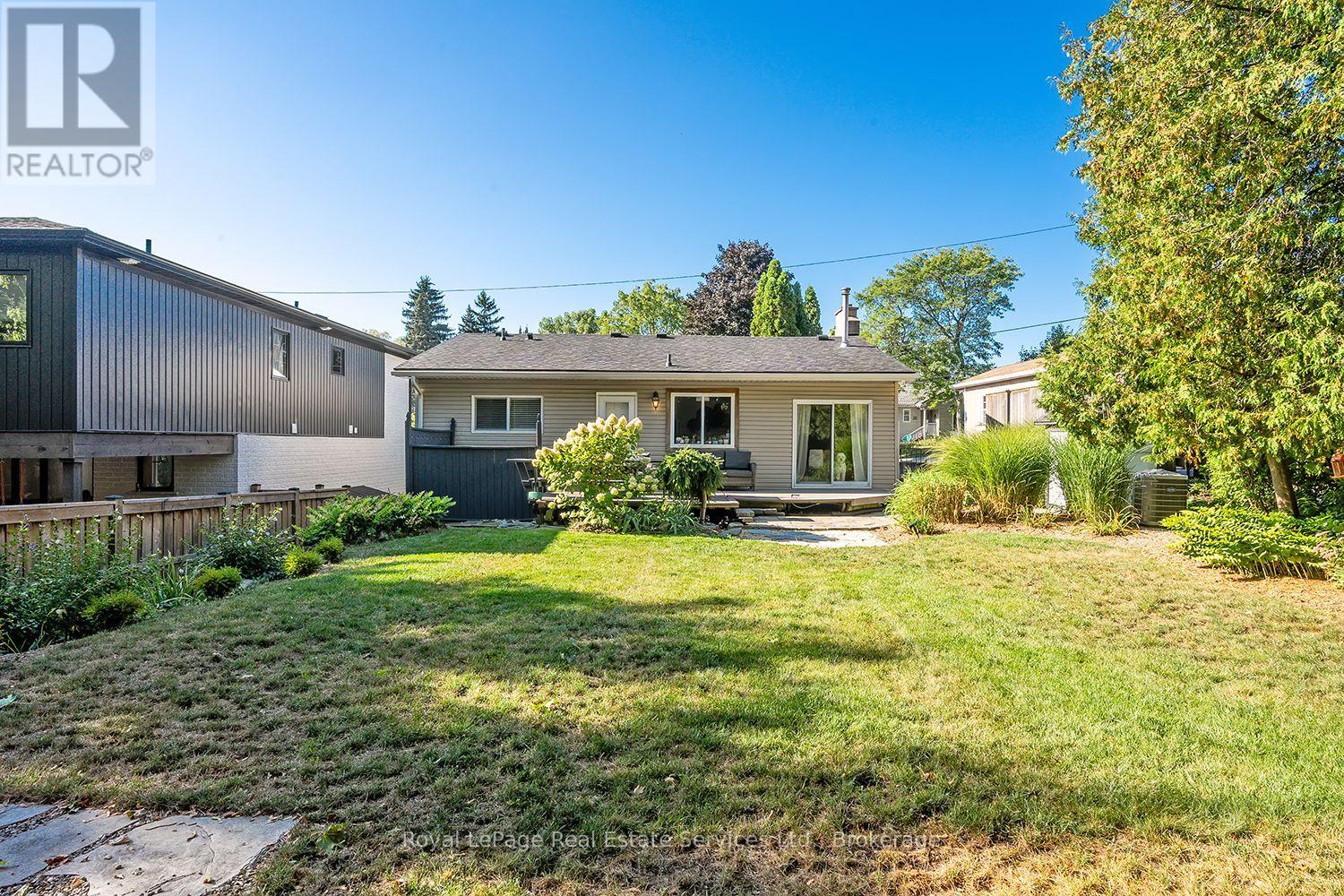 23 Lorne Avenue, Hamilton (Ancaster), Ontario  L9G 2X6 - Photo 38 - X12409939