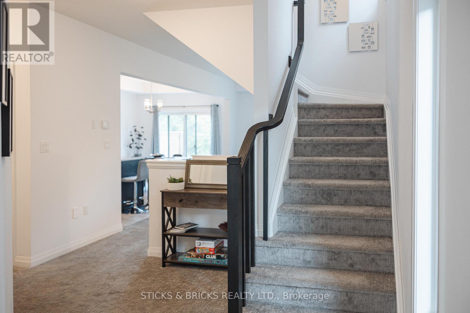 78 - 4552 Portage Road, Niagara Falls, Ontario  L2E 6A8 - Photo 11 - X12409813