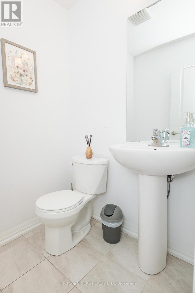 78 - 4552 Portage Road, Niagara Falls, Ontario  L2E 6A8 - Photo 23 - X12409813