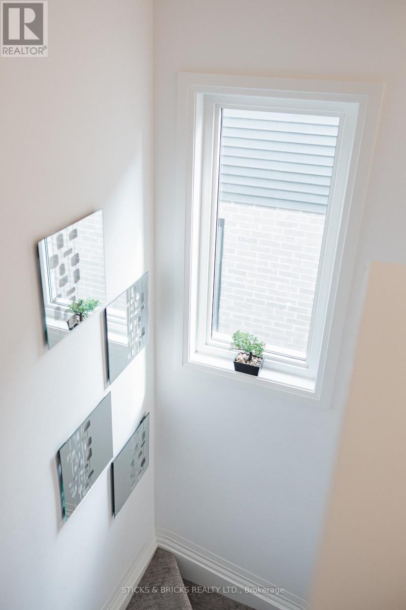 78 - 4552 Portage Road, Niagara Falls, Ontario  L2E 6A8 - Photo 24 - X12409813