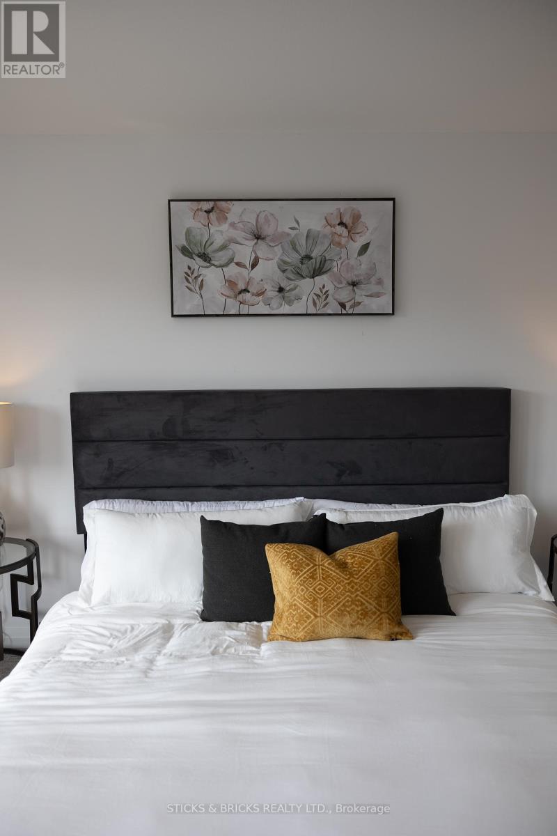 78 - 4552 Portage Road, Niagara Falls, Ontario  L2E 6A8 - Photo 30 - X12409813