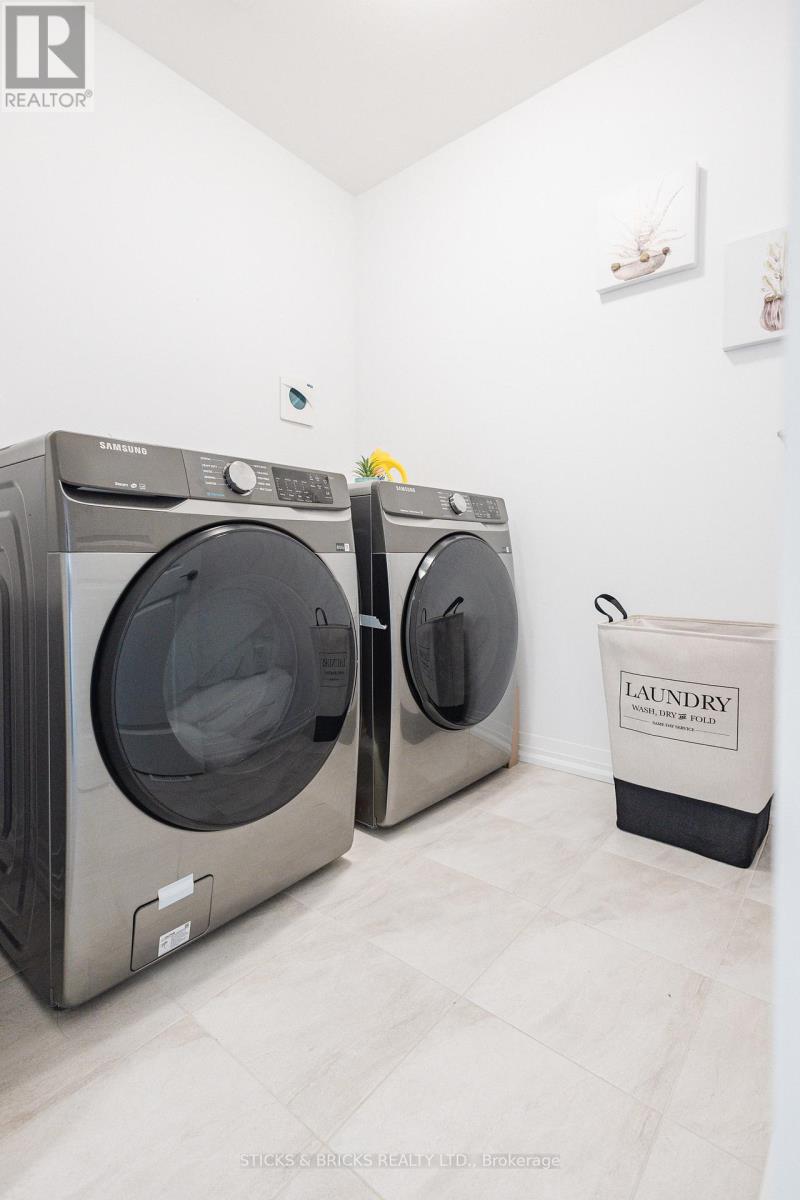 78 - 4552 Portage Road, Niagara Falls, Ontario  L2E 6A8 - Photo 39 - X12409813