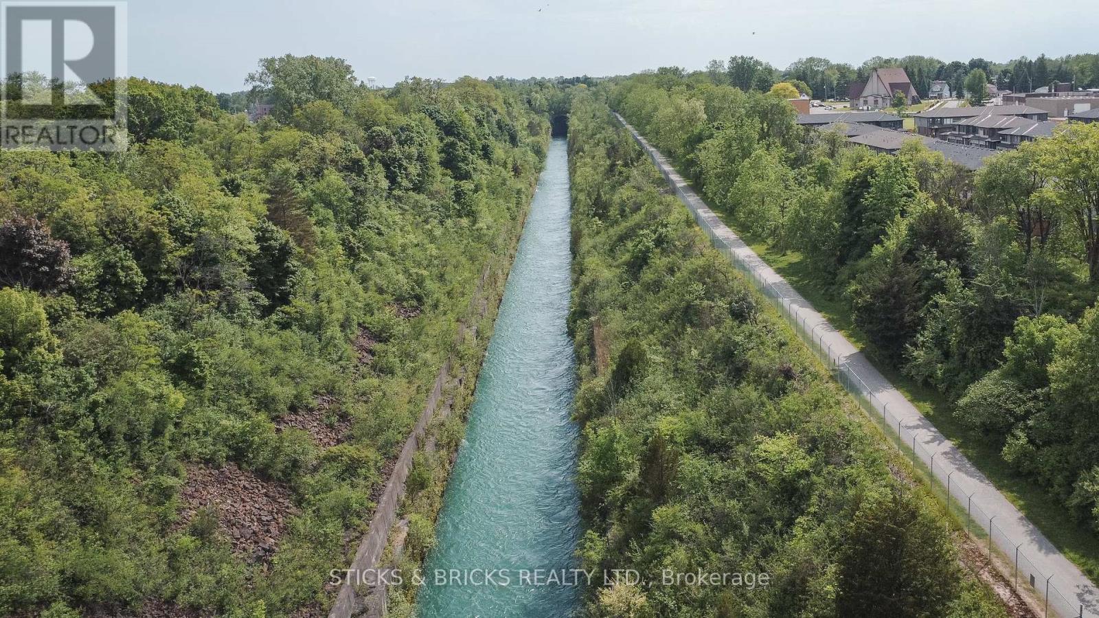 78 - 4552 Portage Road, Niagara Falls, Ontario  L2E 6A8 - Photo 43 - X12409813