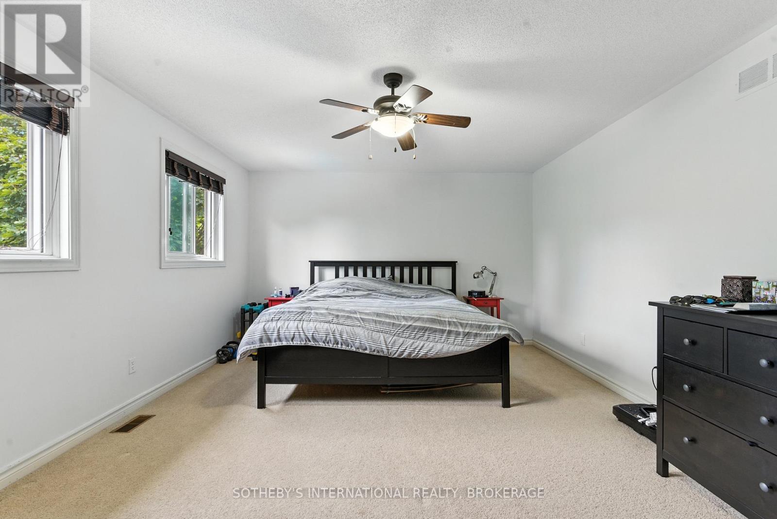 32 Sterling Street, St. Catharines, Ontario  L2S 3T2 - Photo 17 - X12409873