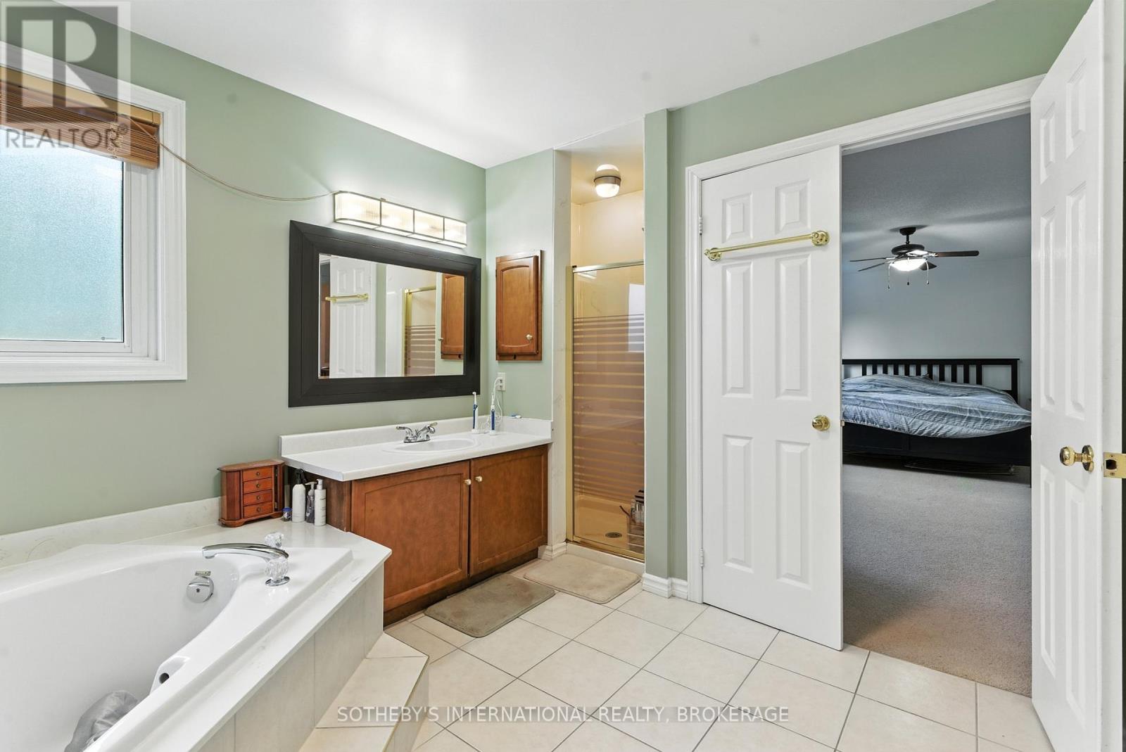 32 Sterling Street, St. Catharines, Ontario  L2S 3T2 - Photo 20 - X12409873