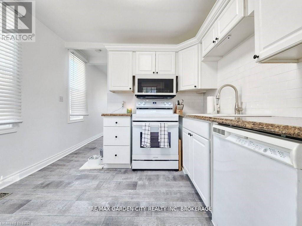 43 St George Street, St. Catharines, Ontario  L2M 5P5 - Photo 23 - X12409941