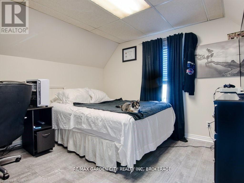 43 St George Street, St. Catharines, Ontario  L2M 5P5 - Photo 34 - X12409941