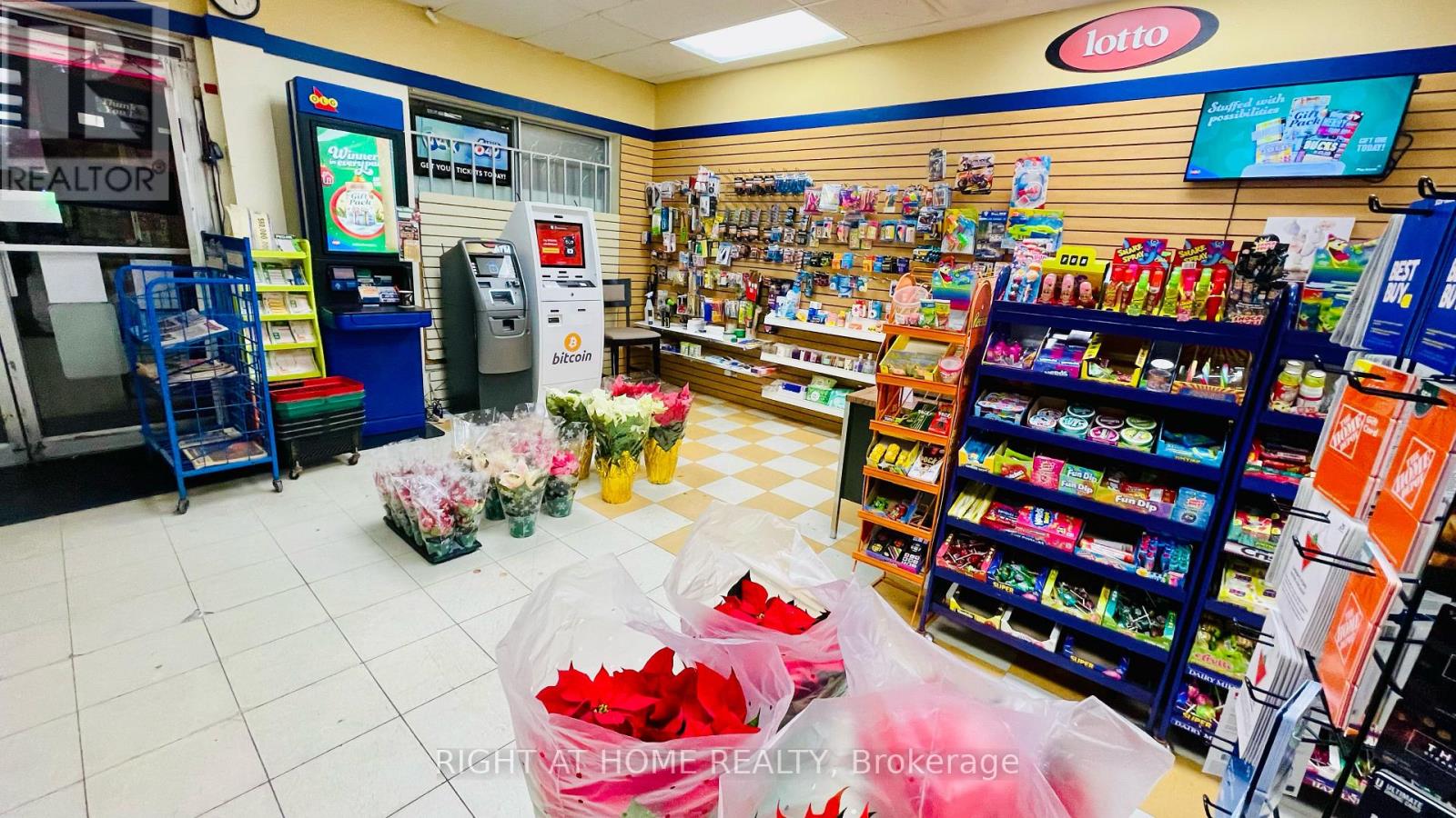 33 The Links Road, Toronto (St. Andrew-Windfields), Ontario  M2P 1T7 - Photo 4 - C12409746