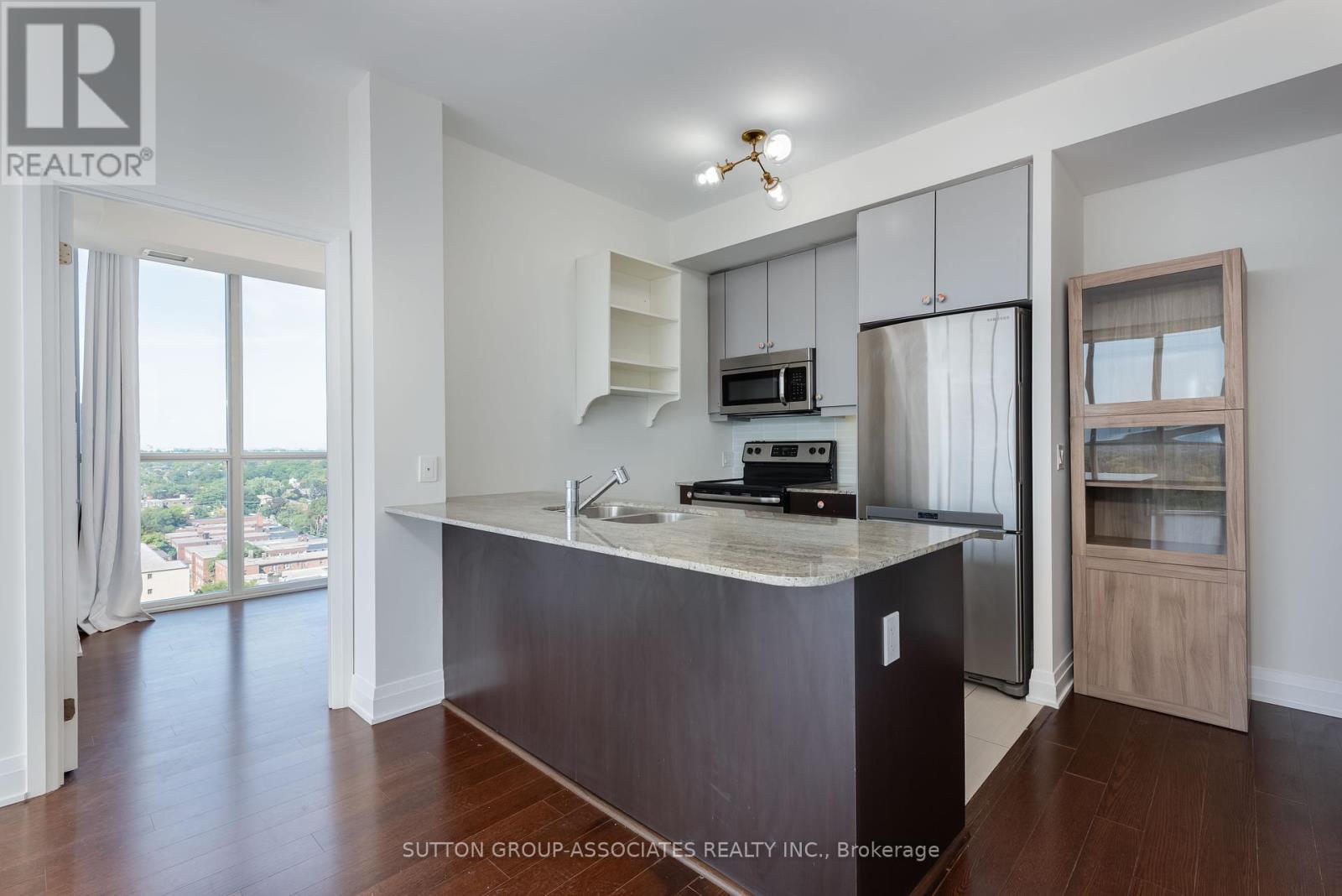 1502 - 530 St. Clair Avenue W, Toronto, Ontario  M6C 0A2 - Photo 9 - C12409762