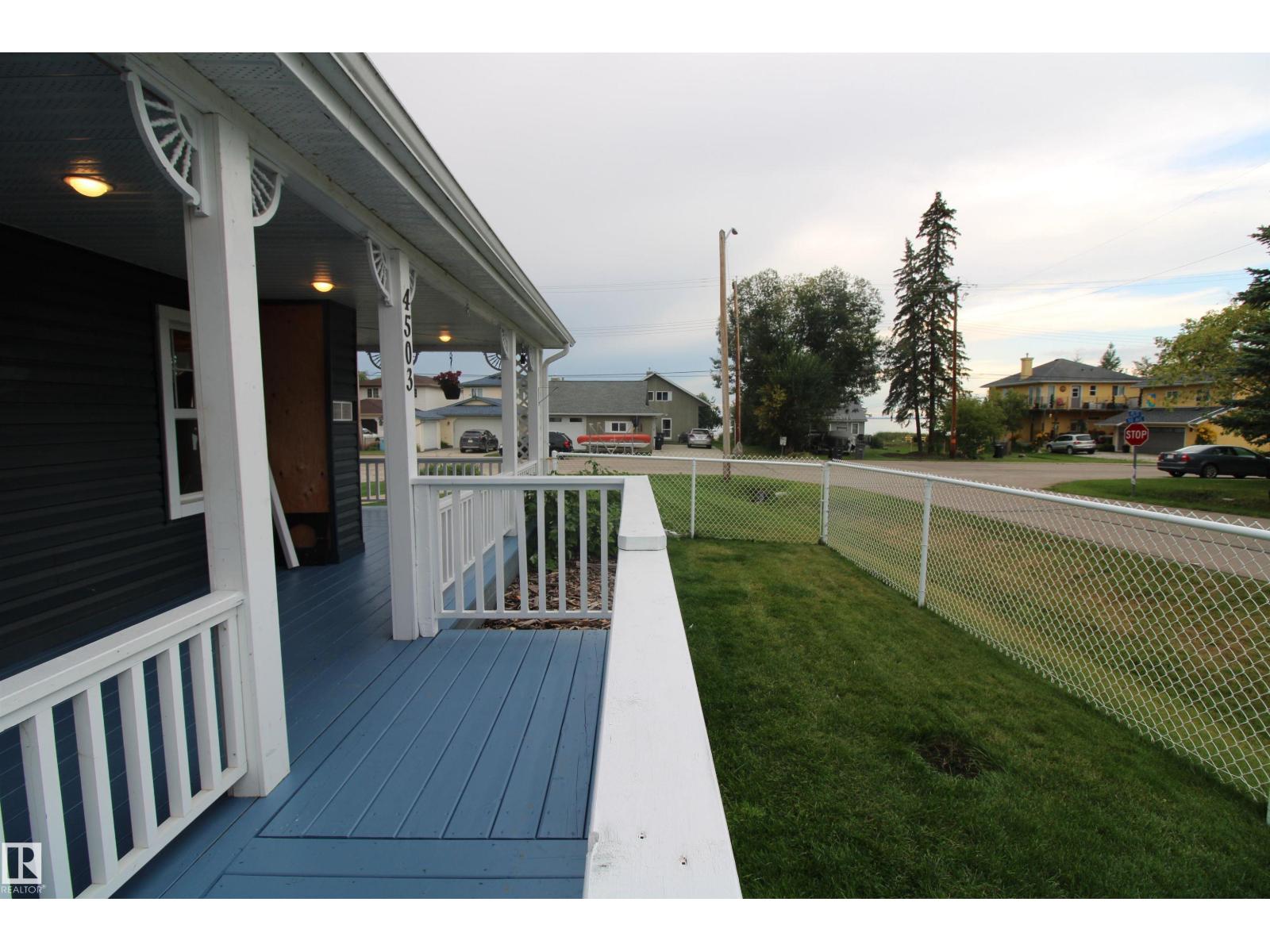 4503 50 AV, Rural Lac Ste. Anne County, Alberta