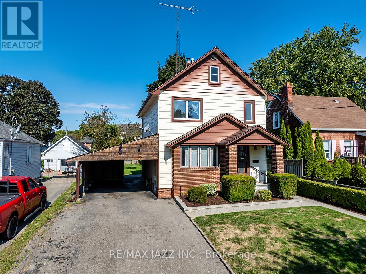 30 Thomas Street, Oshawa, Ontario  L1H 3W5 - Photo 2 - E12409933