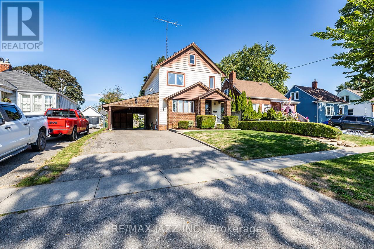 30 Thomas Street, Oshawa, Ontario  L1H 3W5 - Photo 3 - E12409933