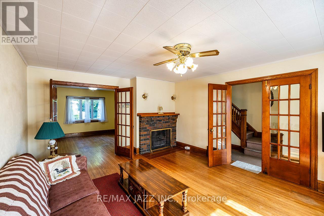30 Thomas Street, Oshawa, Ontario  L1H 3W5 - Photo 6 - E12409933