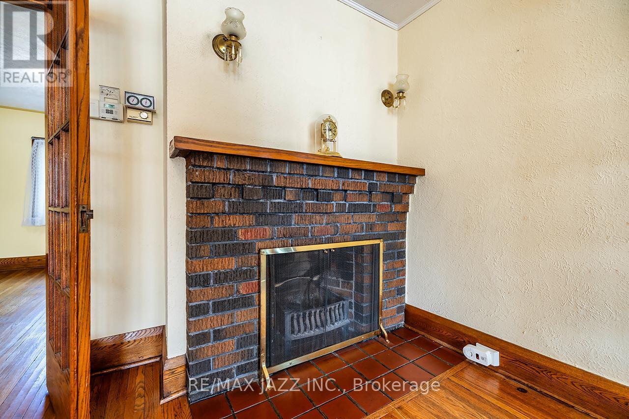 30 Thomas Street, Oshawa, Ontario  L1H 3W5 - Photo 8 - E12409933