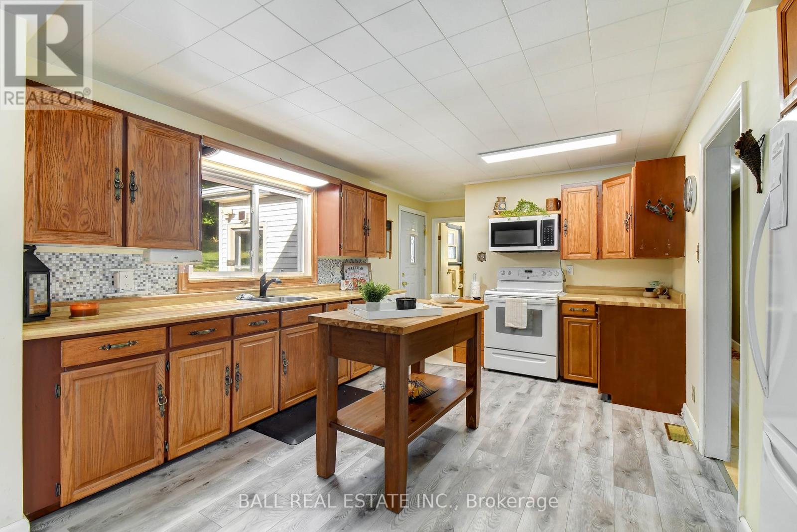 27437 Highway 62, Bancroft, Ontario  K0L 1C0 - Photo 13 - X12409942