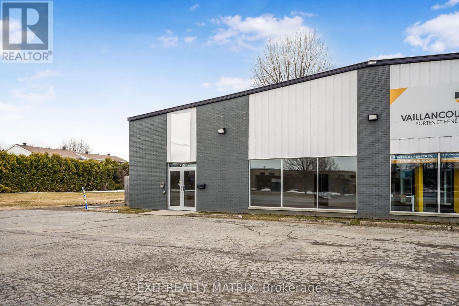 772 Cameron Street, Hawkesbury, Ontario  K6A 3S9 - Photo 3 - X12409903