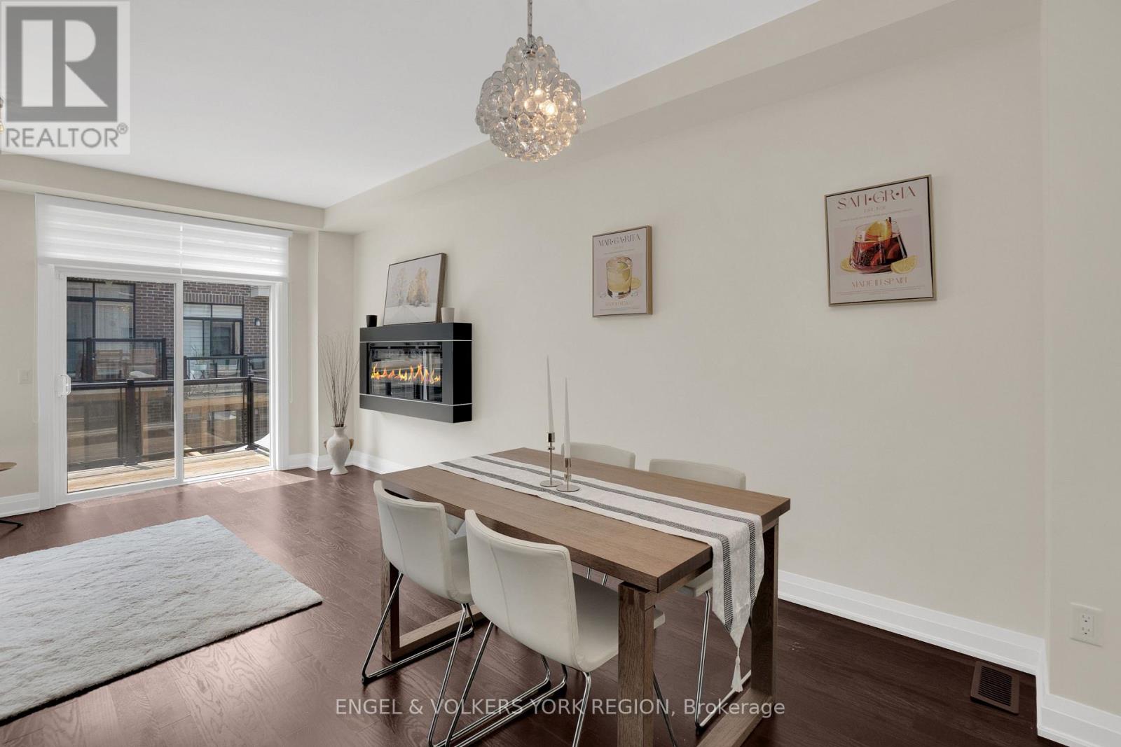 29 Nardini Lane N, Richmond Hill (South Richvale), Ontario  L4C 1C2 - Photo 16 - N12409737