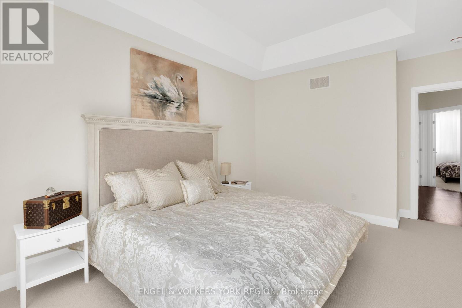 29 Nardini Lane N, Richmond Hill (South Richvale), Ontario  L4C 1C2 - Photo 26 - N12409737