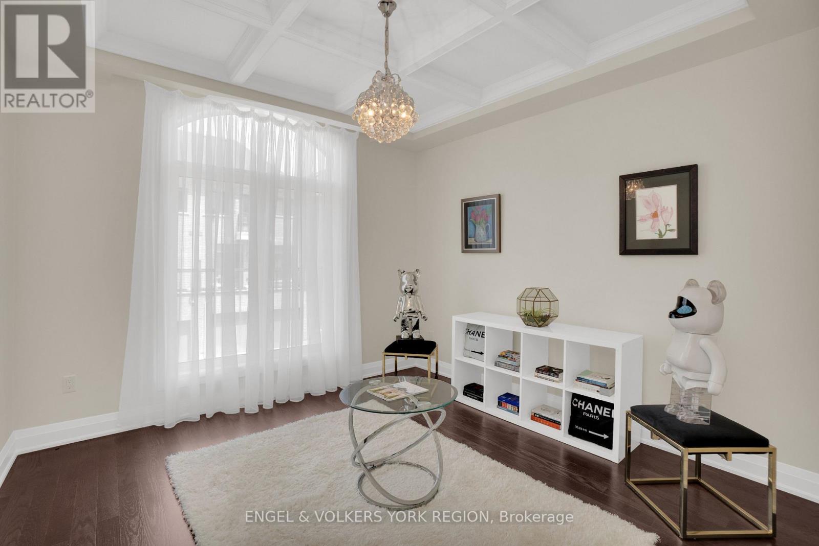 29 Nardini Lane N, Richmond Hill (South Richvale), Ontario  L4C 1C2 - Photo 7 - N12409737