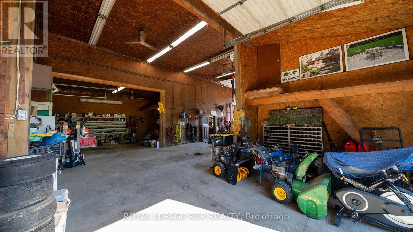 15735 Highway 27, King, Ontario  L0G 1T0 - Photo 19 - N12409781
