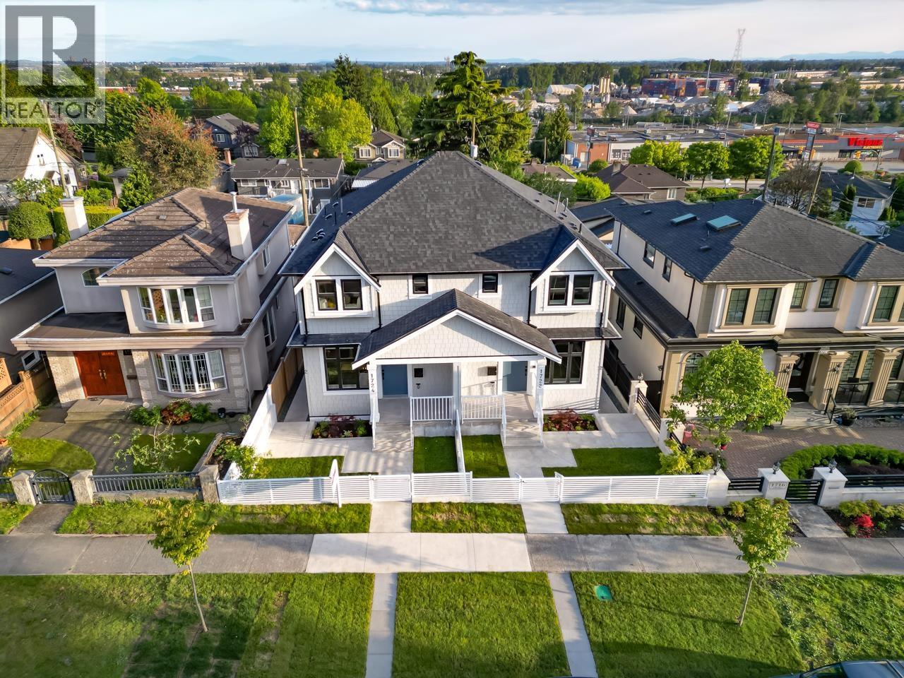 1724 E 64th Avenue, Vancouver, British Columbia  V5P 2M7 - Photo 4 - R3049035