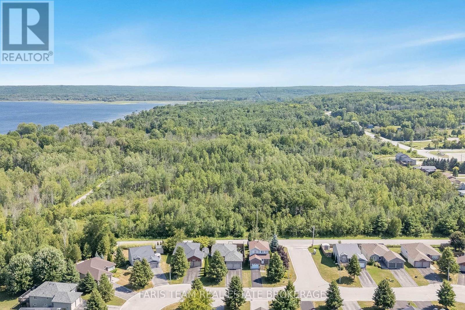 33 Georgias Walk, Tay (Victoria Harbour), Ontario  L0K 2A0 - Photo 35 - S12409765