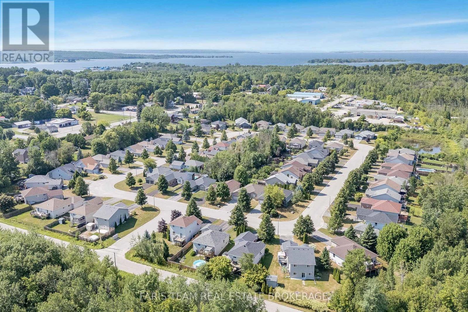 33 Georgias Walk, Tay (Victoria Harbour), Ontario  L0K 2A0 - Photo 36 - S12409765