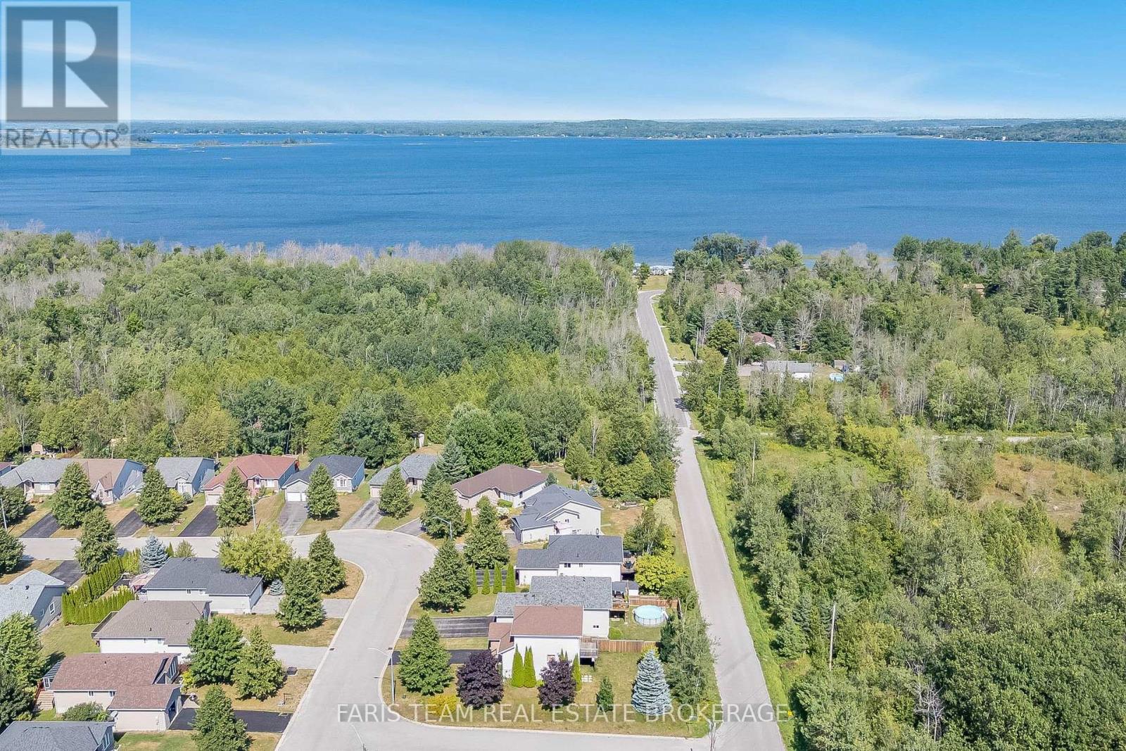 33 Georgias Walk, Tay (Victoria Harbour), Ontario  L0K 2A0 - Photo 38 - S12409765