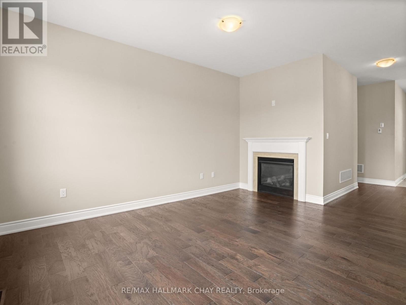 213 Mary Street, Clearview, Ontario  L0M 1G0 - Photo 24 - S12409795