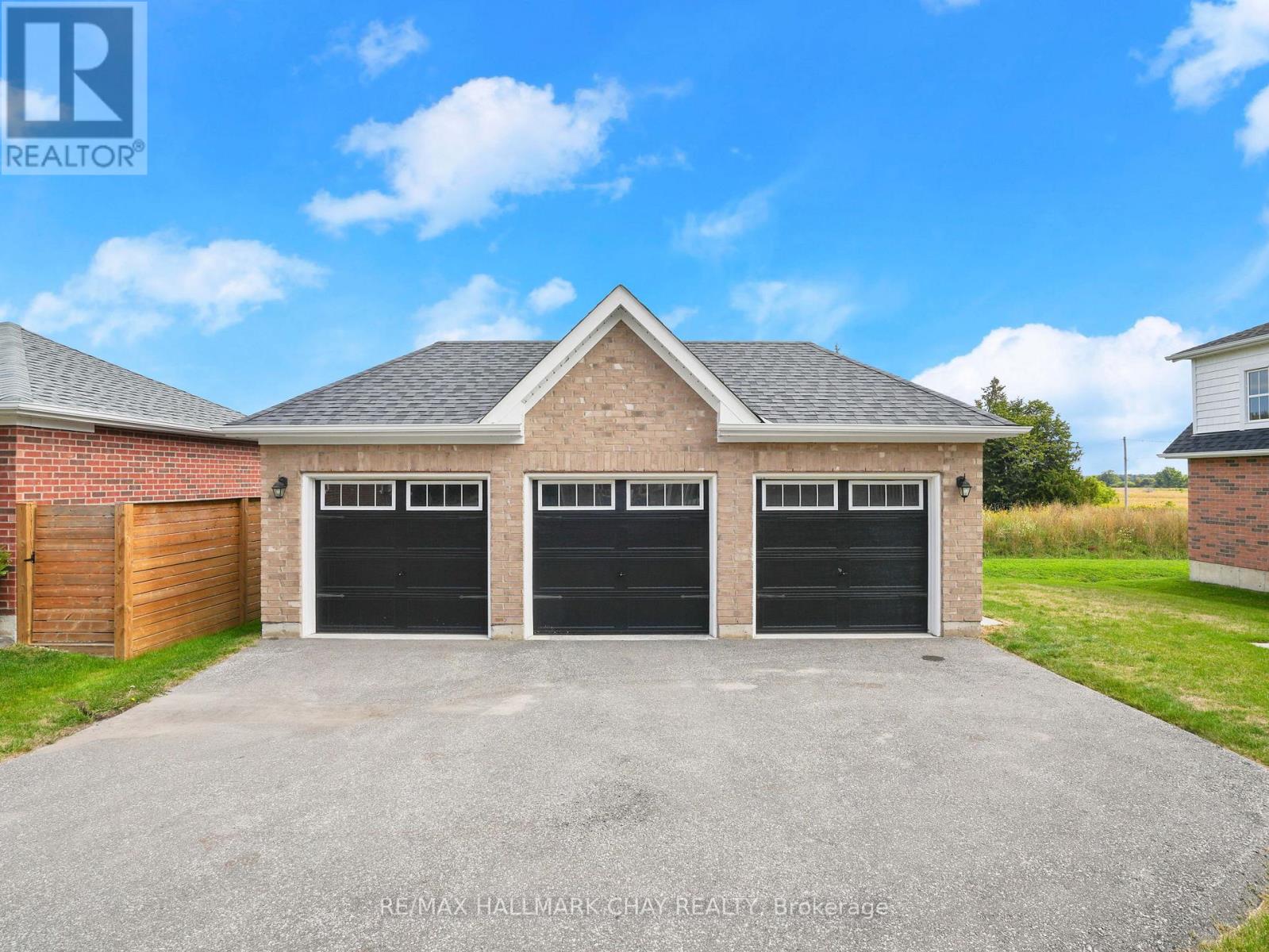 213 Mary Street, Clearview, Ontario  L0M 1G0 - Photo 38 - S12409795