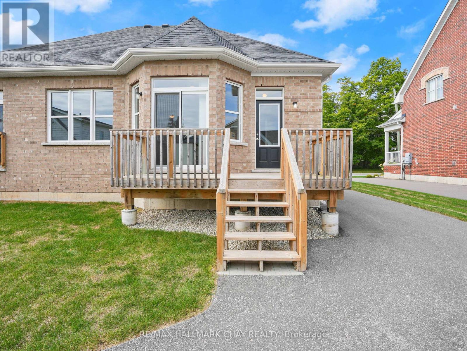 213 Mary Street, Clearview, Ontario  L0M 1G0 - Photo 40 - S12409795