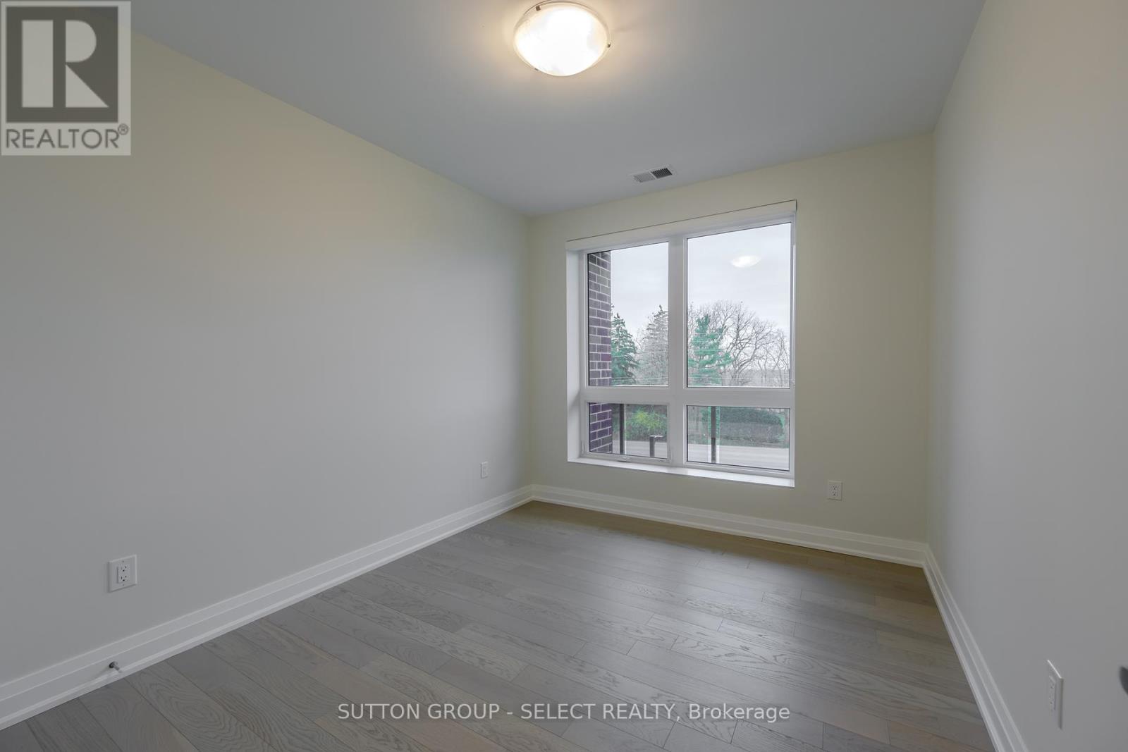 207 - 1975 Fountain Grass Drive, London South, Ontario  N6K 0M3 - Photo 17 - X12409627