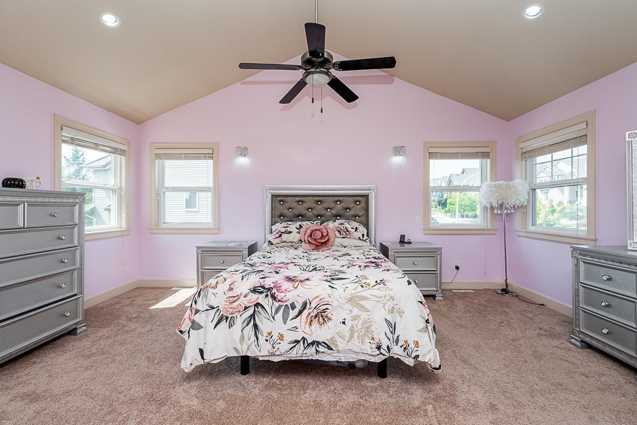 18938 54a Avenue, Surrey, British Columbia  V3S 6R4 - Photo 15 - R3049147