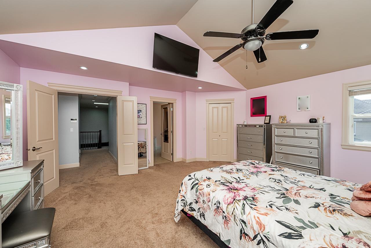 18938 54a Avenue, Surrey, British Columbia  V3S 6R4 - Photo 16 - R3049147