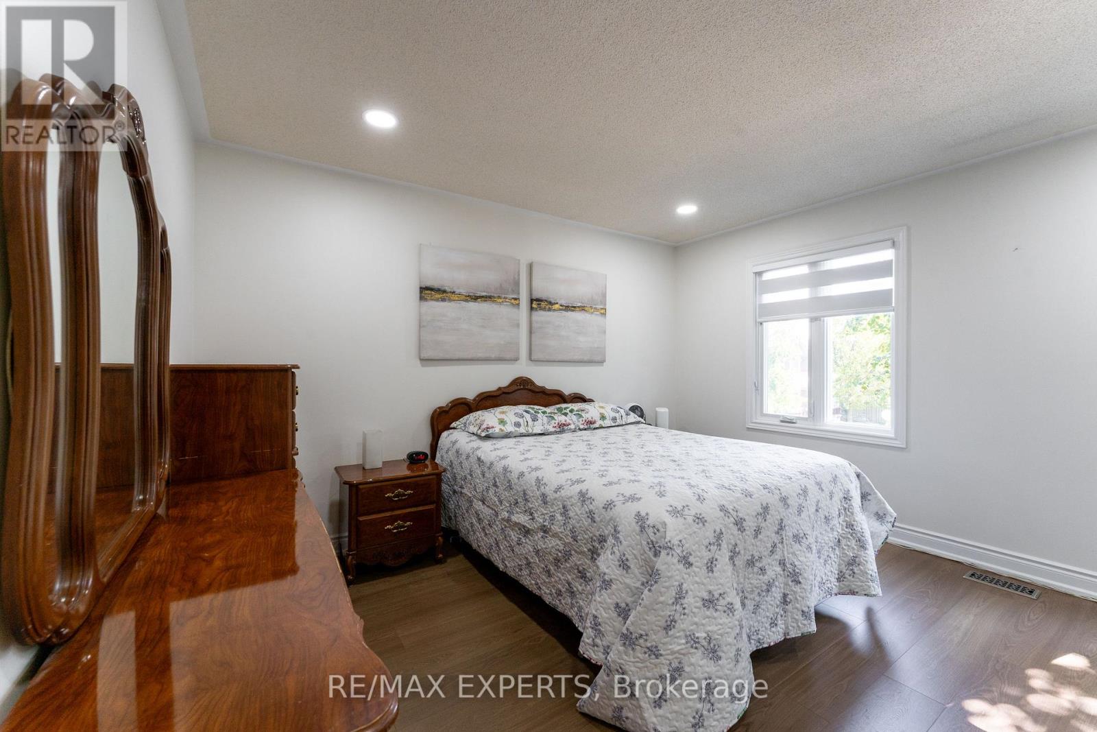 39 Softneedle Avenue, Brampton (Sandringham-Wellington), Ontario  L6R 1K4 - Photo 28 - W12409743