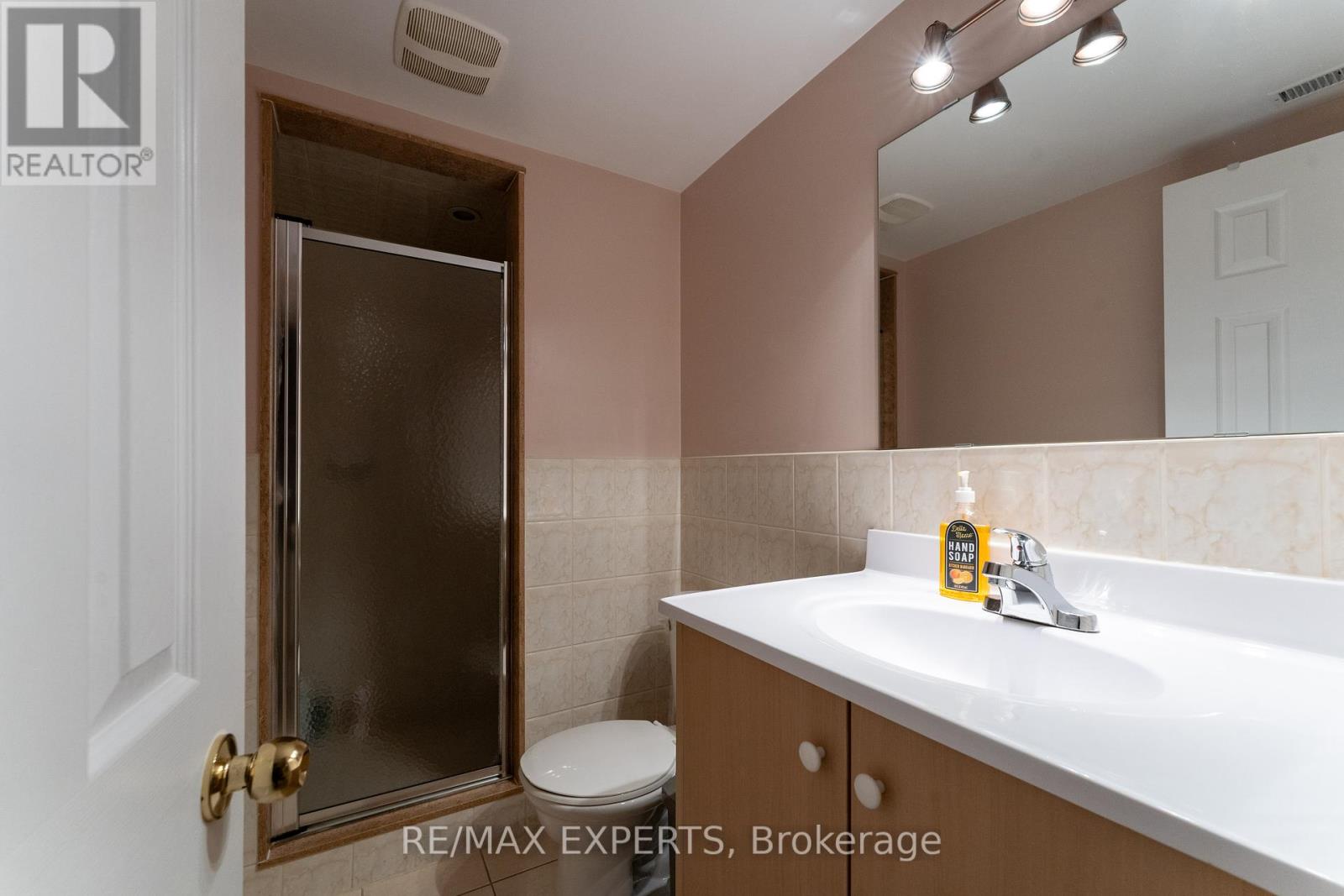 39 Softneedle Avenue, Brampton (Sandringham-Wellington), Ontario  L6R 1K4 - Photo 35 - W12409743