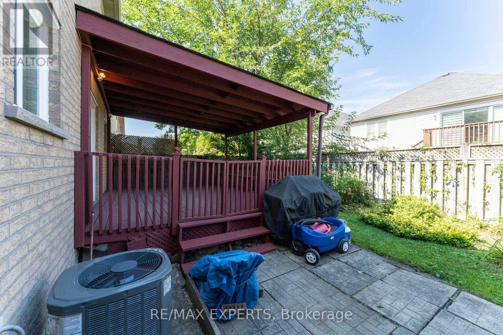 39 Softneedle Avenue, Brampton (Sandringham-Wellington), Ontario  L6R 1K4 - Photo 38 - W12409743
