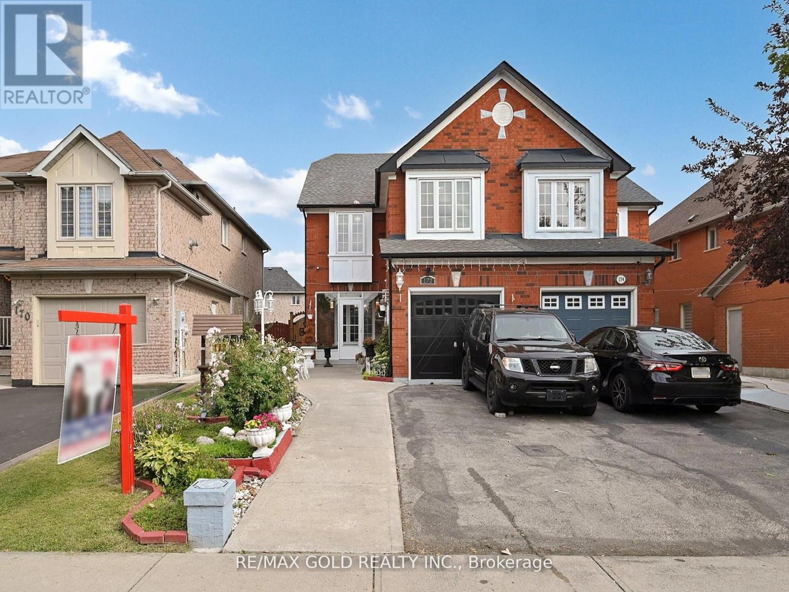172 Desert Sand Drive, Brampton (Sandringham-Wellington), Ontario  L6R 1P8 - Photo 1 - W12409761