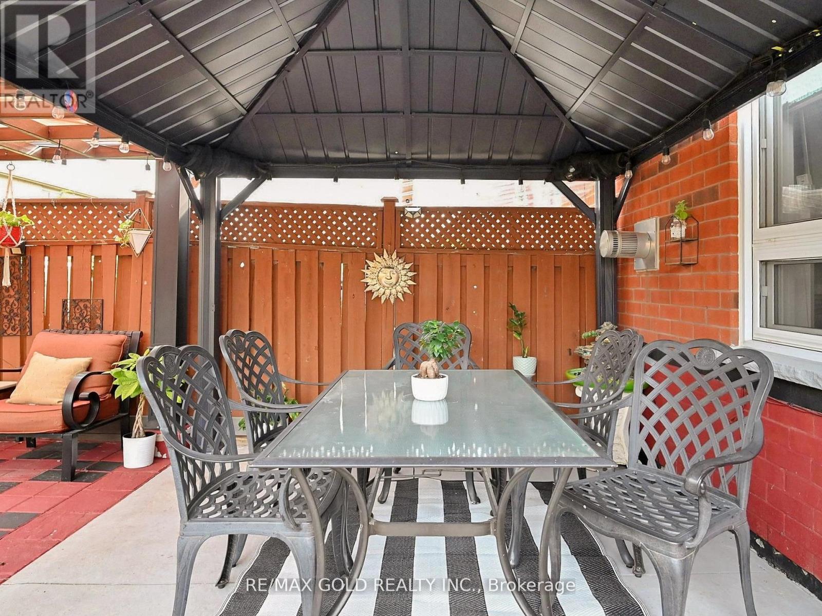 172 Desert Sand Drive, Brampton (Sandringham-Wellington), Ontario  L6R 1P8 - Photo 32 - W12409761