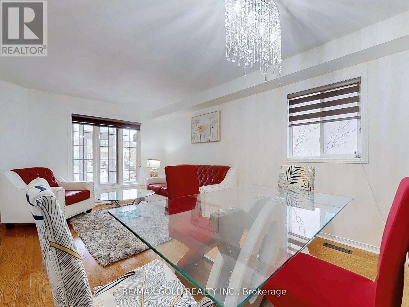 172 Desert Sand Drive, Brampton (Sandringham-Wellington), Ontario  L6R 1P8 - Photo 6 - W12409761