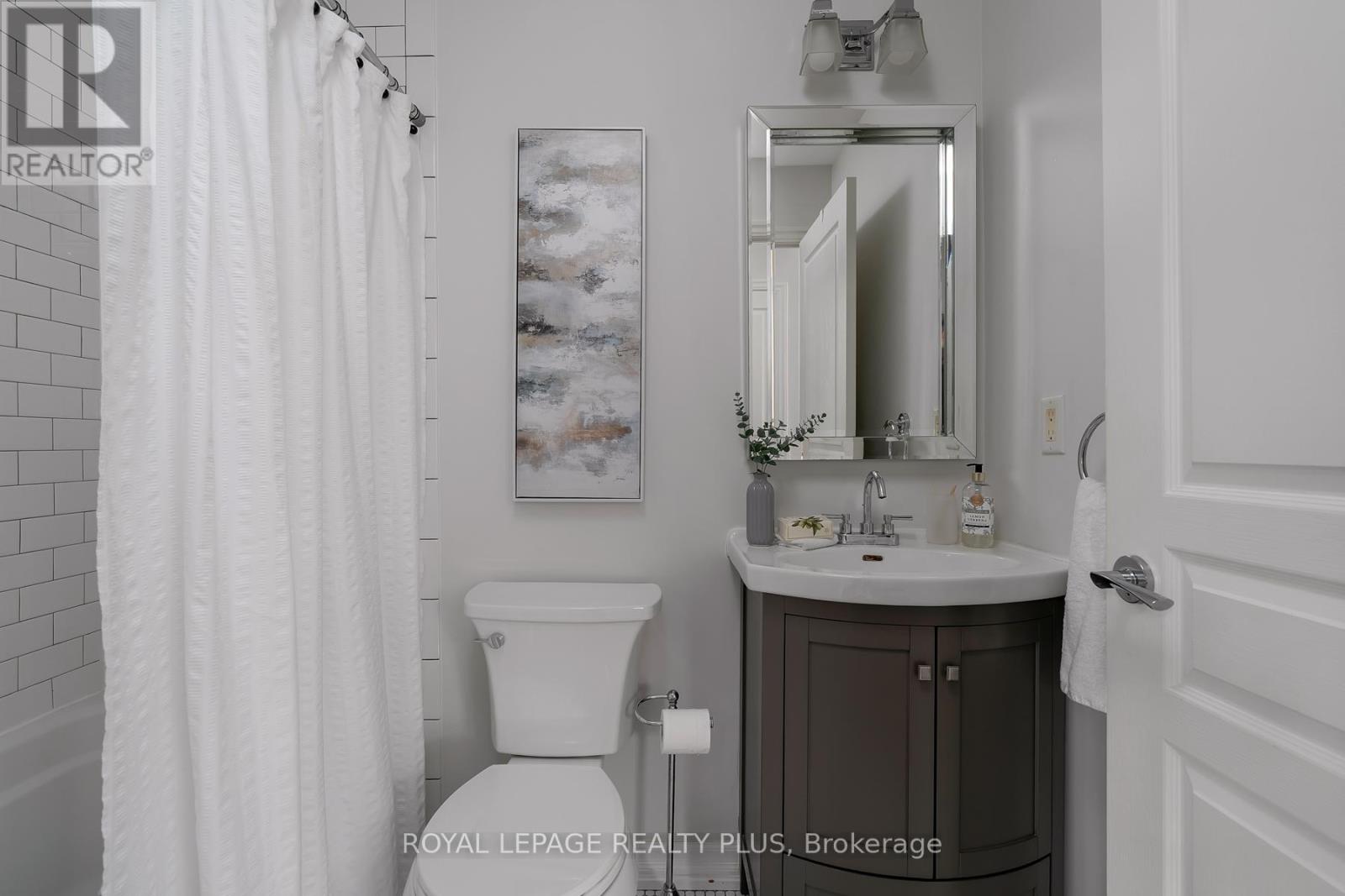 410 - 70 Port Street E, Mississauga (Port Credit), Ontario  L5G 4V8 - Photo 32 - W12409766