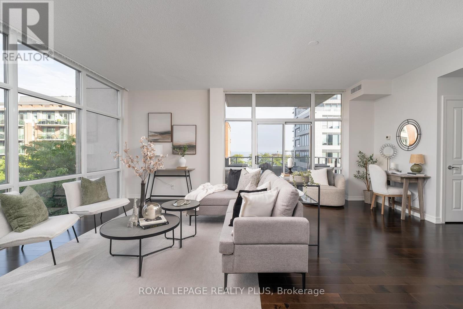 410 - 70 Port Street E, Mississauga (Port Credit), Ontario  L5G 4V8 - Photo 5 - W12409766