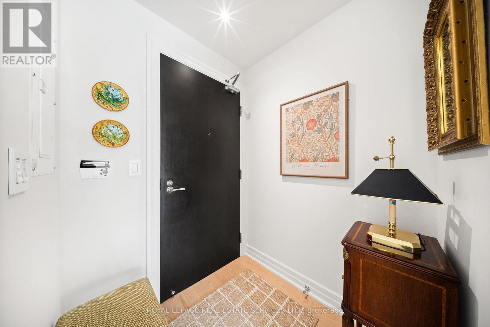 602 - 30 Old Mill Road, Toronto, Ontario  M8X 0A5 - Photo 6 - W12409770